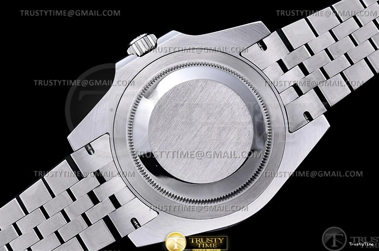 0210 ROLGMT0211 – GMT II 126710 Jub 904L SS SS Blk VRF A3285 CHS MAX Vibrant 963